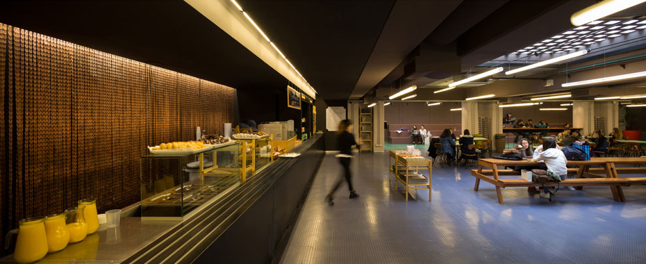 Comedor UADE. "La Sede". Los Petersen cocineros.